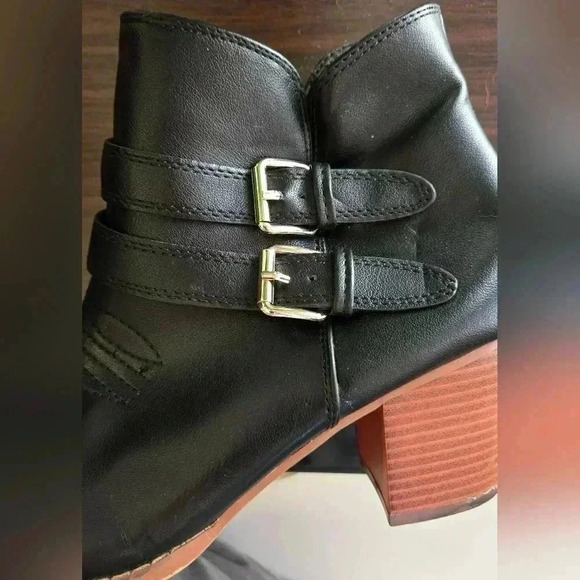 Women's size 9 black ankle heeled boots - Picture 6 of 7